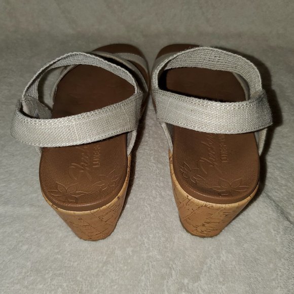 Skechers | Beverlee High Tea Wedge Heels | Beige - Picture 11 of 15